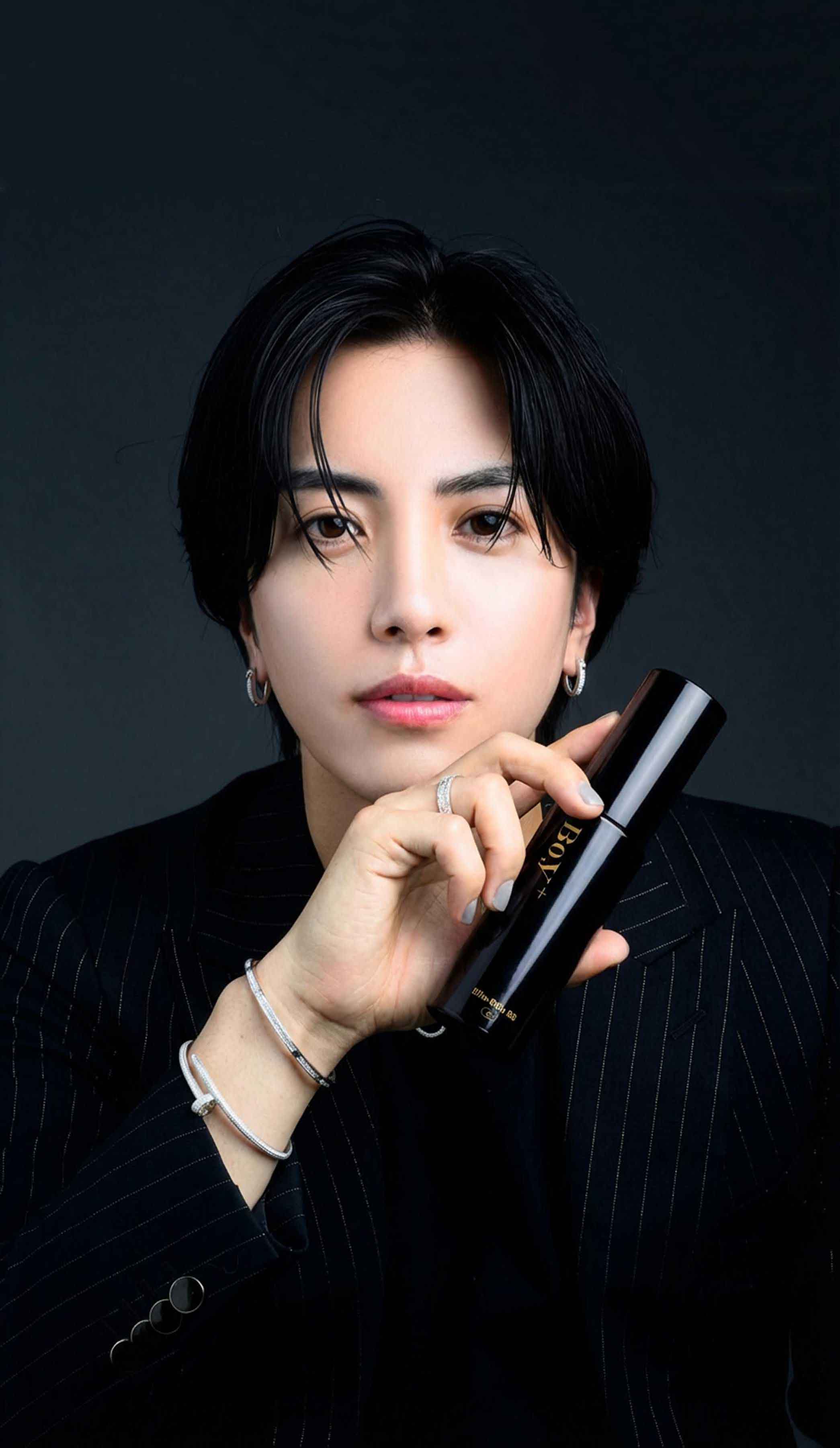 Campaign Visual Left